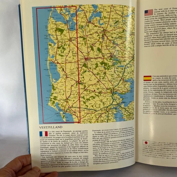 VINTAGE! 1996 DANMARK HARDCOVER BOOK - Picture 7 of 14